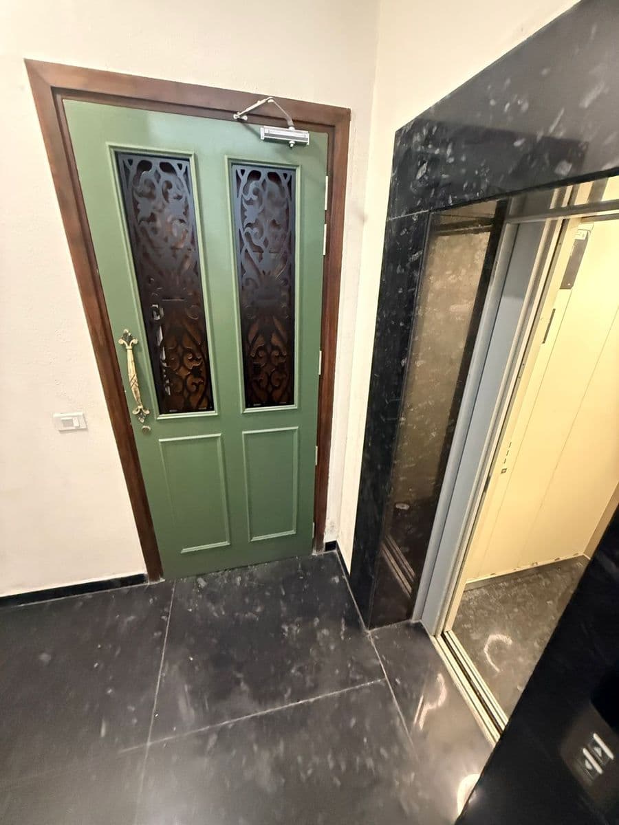 Lift Lobby + Entrance